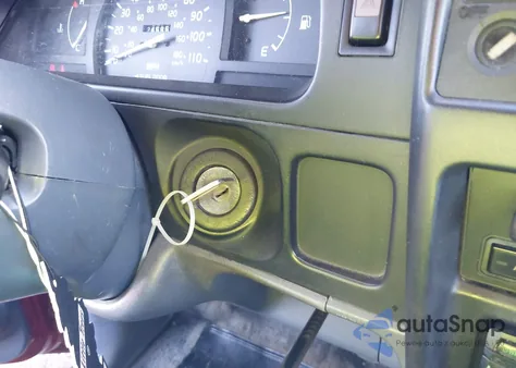 1998 Toyota Tacoma from USA, damaged, VIN 4TANL42N8WZ043451